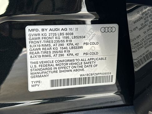 Used 2023 Audi Q4 e-tron Premium Plus w/ Premium Plus image 29