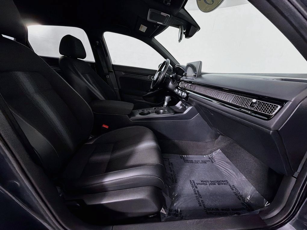 Used 2025 Honda Civic Sport image 30