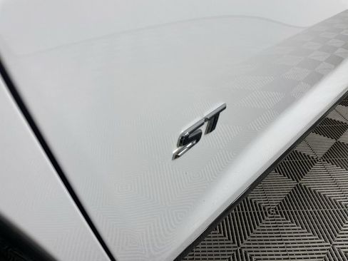 Used 2025 Buick Enclave Sport Touring image 31