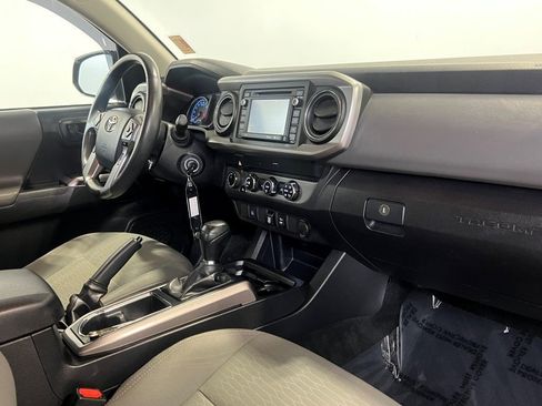 Used 2019 Toyota Tacoma SR5 image 14