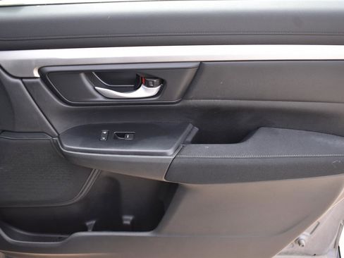 Used 2019 Honda CR-V LX image 13