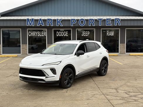 Used 2024 Buick Envision Sport Touring image 1