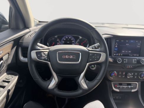 Used 2024 GMC Terrain Denali w/ Denali Premium Package AWD/4WD image 11
