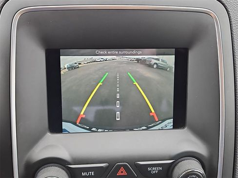 Used 2020 Dodge Durango SXT image 21