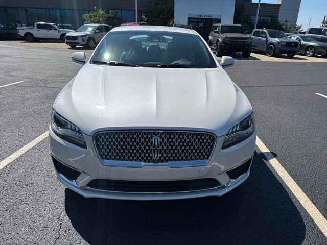 Used 2020 Lincoln MKZ FWD image 2
