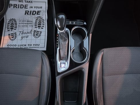 Used 2020 Buick Encore GX Preferred w/ Cold Weather Comfort Package FWD image 37