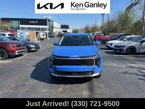 Certified 2026 Kia Sportage EX FWD image 2