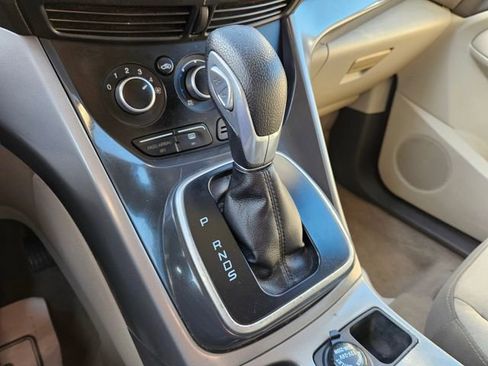 Used 2013 Ford Escape SE image 23