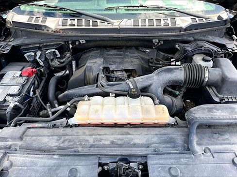 Used 2018 Ford F150 XLT AWD/4WD image 9
