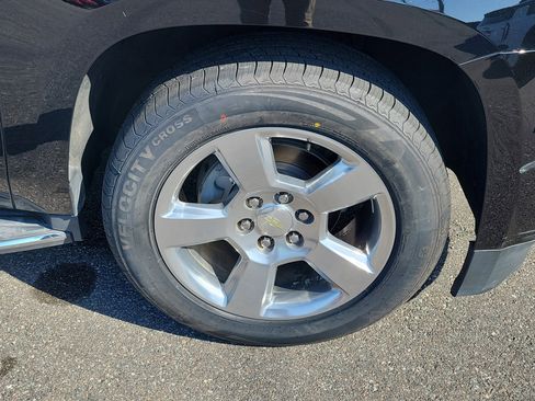 Used 2018 Chevrolet Tahoe Premier image 41