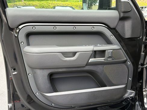 New 2026 Land Rover Defender 110 X-Dynamic SE AWD/4WD image 22