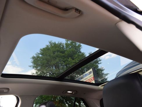 Used 2021 Buick Envision Essence w/ Technology Package I FWD image 38