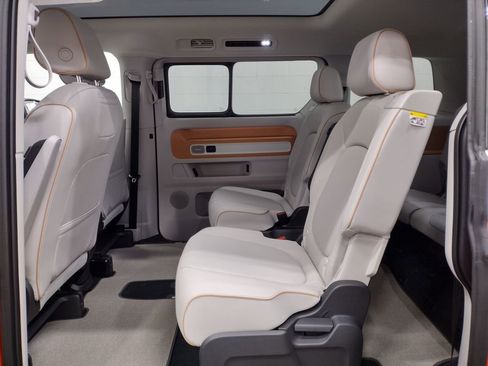 New 2025 Volkswagen ID. Buzz 1st Edition image 28