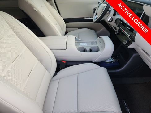 New 2026 Hyundai Palisade Calligraphy FWD image 12