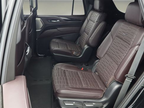 Used 2021 Cadillac Escalade Sport Platinum image 17