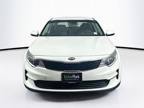 Used 2018 Kia Optima LX FWD image 2