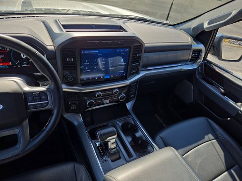 Used 2022 Ford F150 Lariat w/ Max Trailer Tow Package image 23