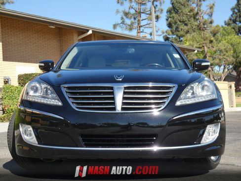 Used 2013 Hyundai Equus Signature RWD image 18