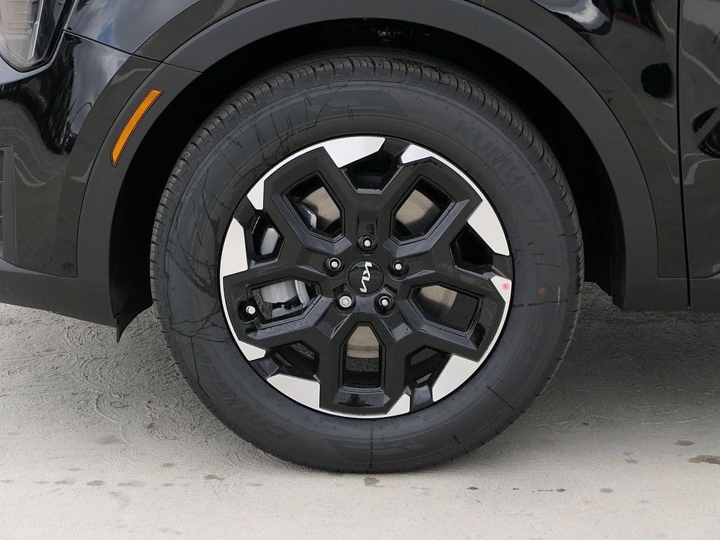 New 2026 Kia Sorento S FWD image 9