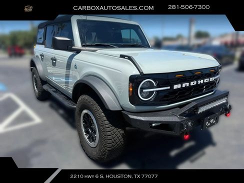 Used 2024 Ford Bronco Black Diamond w/ Sasquatch Package AWD/4WD image 7