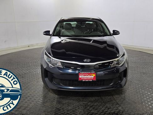 Used 2017 Kia Optima EX image 2