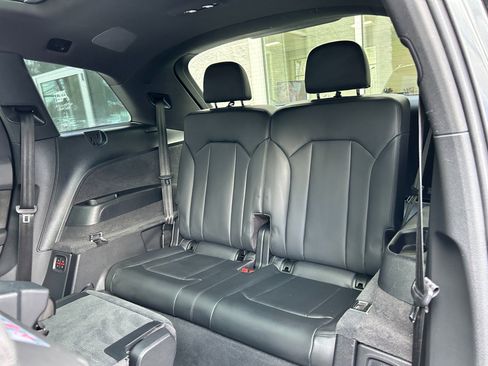 Used 2021 Audi SQ7 Premium Plus w/ Driver Assistance Package image 50