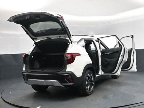 New 2026 Kia Seltos SX image 19