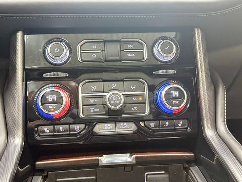 Used 2023 GMC Yukon Denali Ultimate image 44
