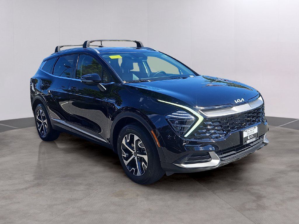 Certified 2024 Kia Sportage EX AWD/4WD image 3