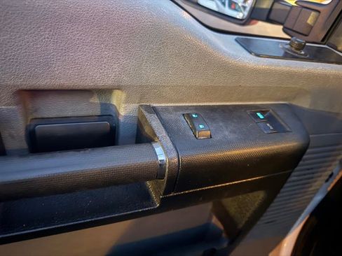 Used 2015 Ford F250 XL w/ Power Equipment Group image 22