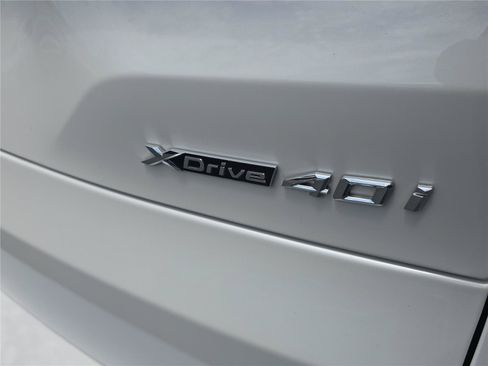 Used 2024 BMW X5 xDrive40i w/ M Sport Package AWD/4WD image 5