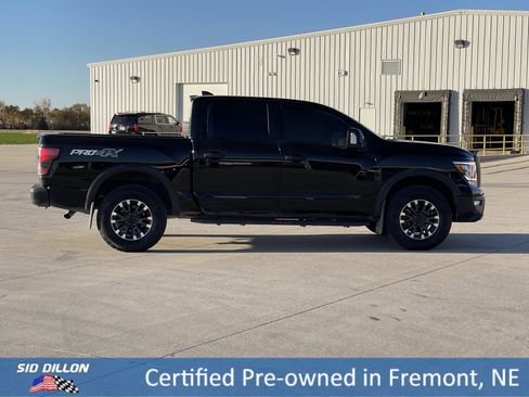 Used 2024 Nissan Titan PRO-4X w/ Pro-4x Convenience Package image 15