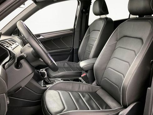 Used 2023 Volkswagen Tiguan SEL R-Line image 19