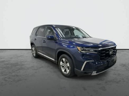 Used 2025 Honda Pilot EX-L image 6