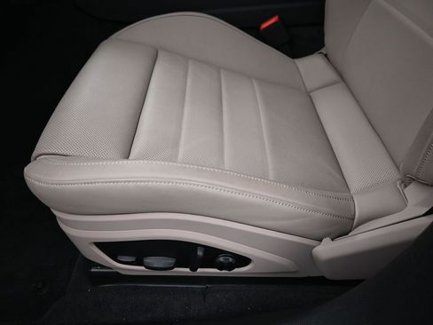 Used 2025 Porsche Panamera 4S image 6