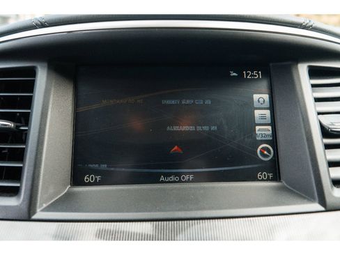 Used 2019 INFINITI QX60 Luxe w/ Essential Package image 16