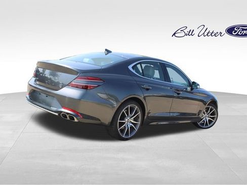 Used 2023 Genesis G70 2.0T RWD image 5