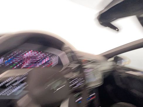 Used 2024 Volkswagen Tiguan SEL R-Line image 21