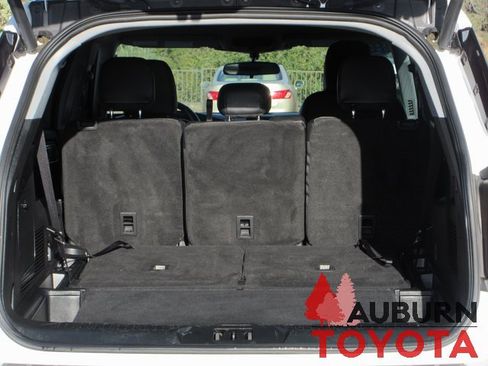 Used 2023 Ford Explorer XLT w/ Equipment Group 202A image 7