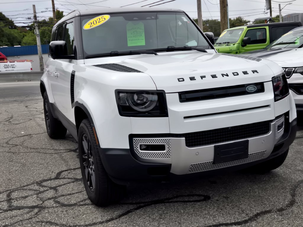 Used 2025 Land Rover Defender 110 S AWD/4WD image 4