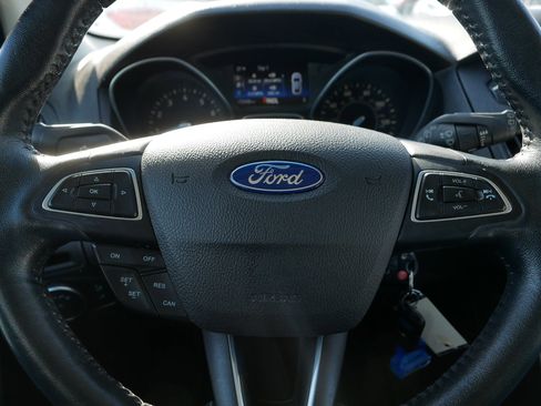 Used 2015 Ford Focus SE w/ SE Cold Weather Package image 25
