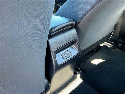 Used 2024 Toyota Corolla SE image 31