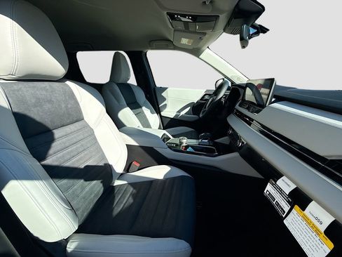 New 2026 Mitsubishi Outlander SE FWD image 28