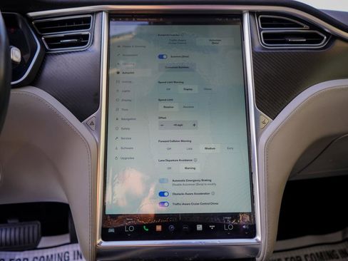 Used 2016 Tesla Model S 70D image 13