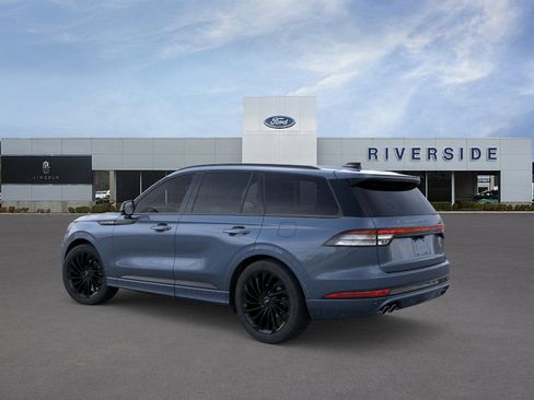 New 2026 Lincoln Aviator Reserve w/ Jet Appearance Package image 4