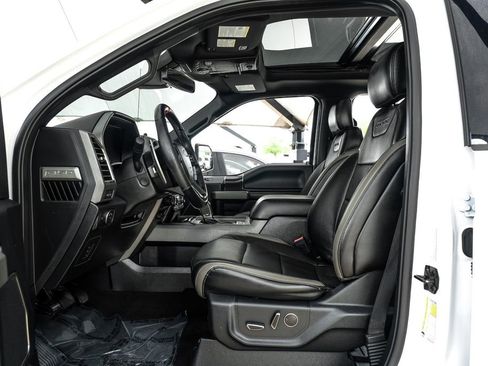 Used 2018 Ford F150 Raptor w/ Equipment Group 802A Luxury AWD/4WD image 3