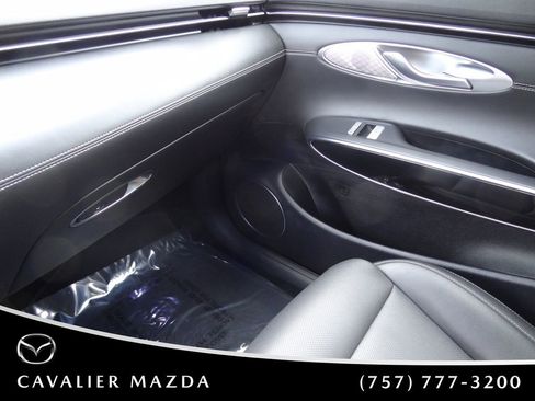 Used 2025 Genesis GV70 2.5T AWD/4WD image 55
