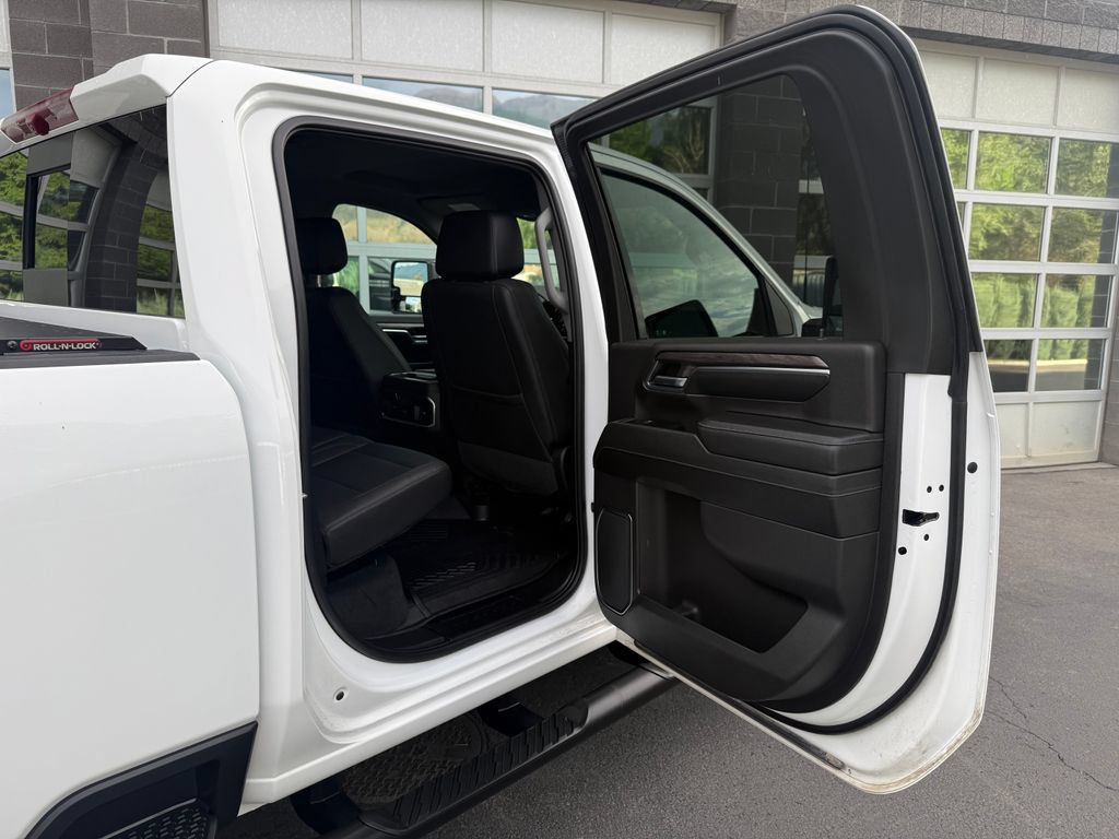 Used 2024 Chevrolet Silverado 3500 LTZ w/ LTZ Plus Package AWD/4WD image 38