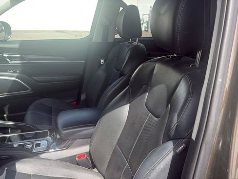 Used 2021 Kia Telluride EX w/ EX Premium Package AWD/4WD image 11