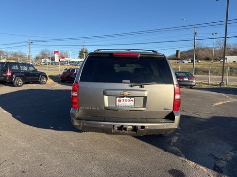 Used 2007 Chevrolet Suburban LTZ w/ LTZ Preferred Equipment Group image 7